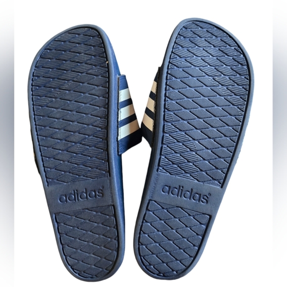 Adidas Adilette Slides Size 10 - Picture 3 of 4